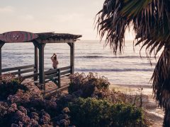 Girl In Pergola At The Beach In California T20 All2Zp - California Locals