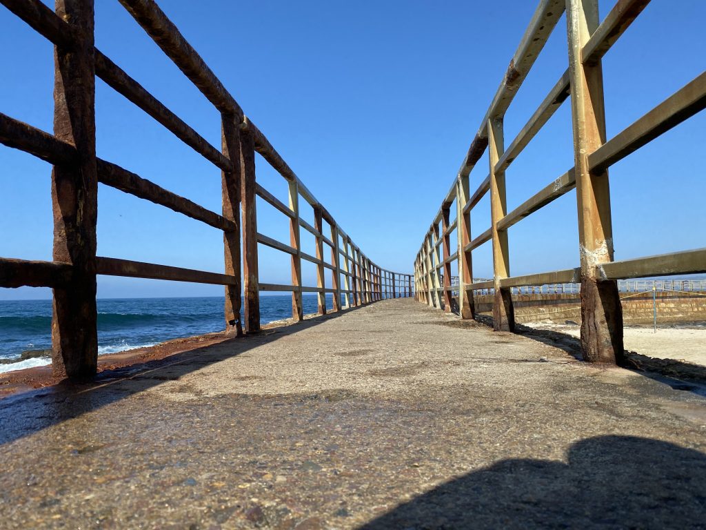 Rusty Ocean Concrete Waves Walking Path La Jolla Beaches Beach Scene T20 Yerlvj - California Locals